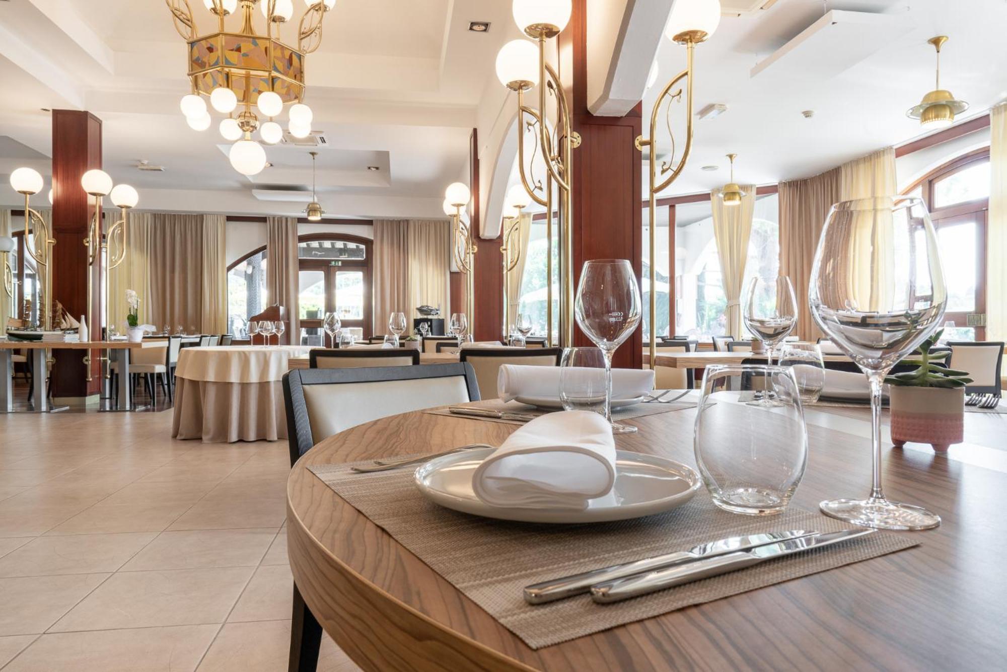 Sea Resort Marina Порторож Екстер'єр фото